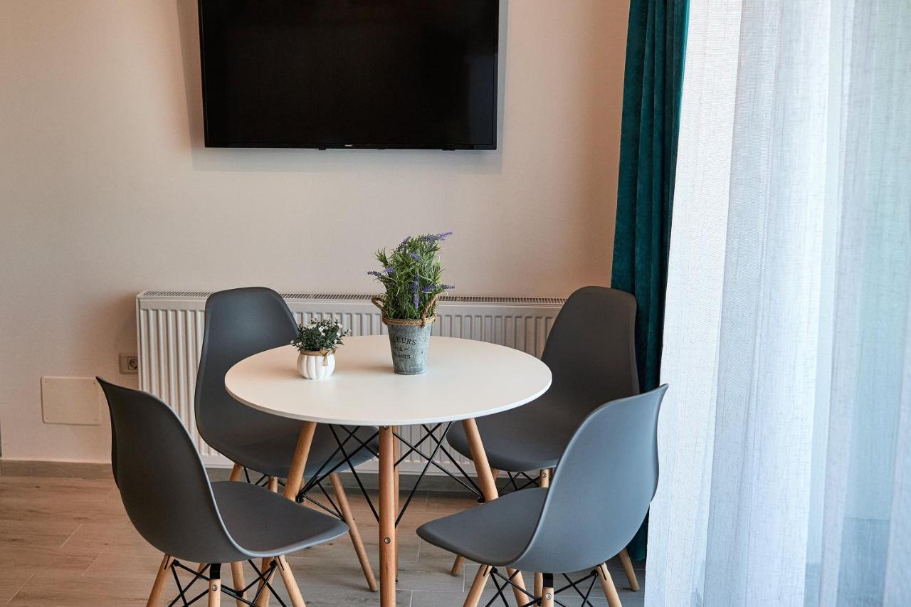 Little Loft No8 Apartment นาโวดาริ ภายนอก รูปภาพ